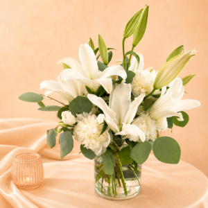 ✨ A Bouquet Of Lily And White Roses In A Glass Vase ✨
